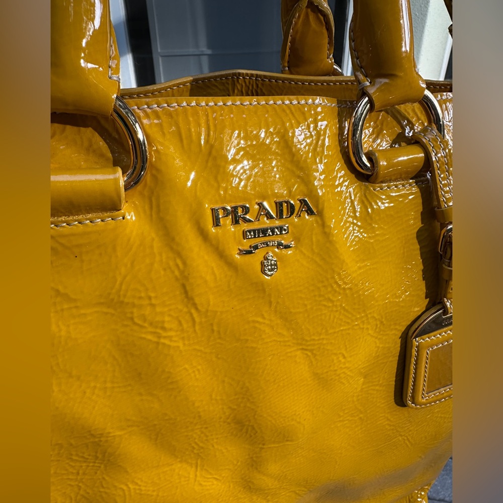 🔥🔥RARE PRADA Naplak Patent Leather Tote in gorgeous YELLOW. East West 2-way